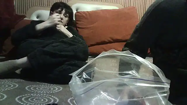 AlanaLaDream online show from 10/26/25, 05:35