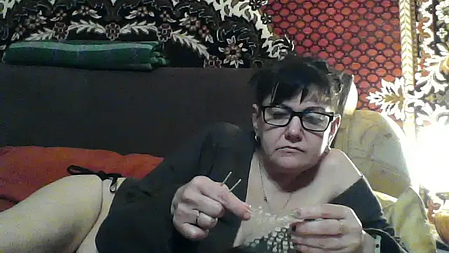 AlanaLaDream online show from 11/12/25, 04:22