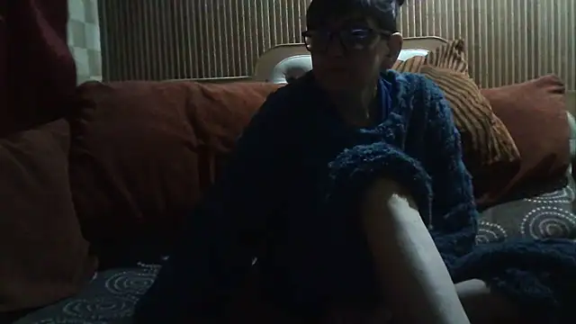 Snapshot of AlanaLaDream chatting on 03/13/25, 04:23 AlanaLaDream online show from 03/13/25, 04:23