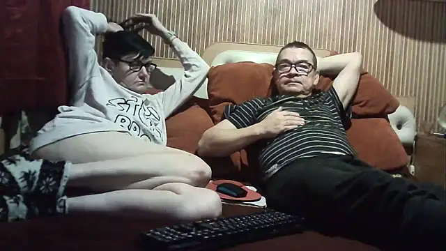 AlanaLaDream online show from 12/04/25, 04:50