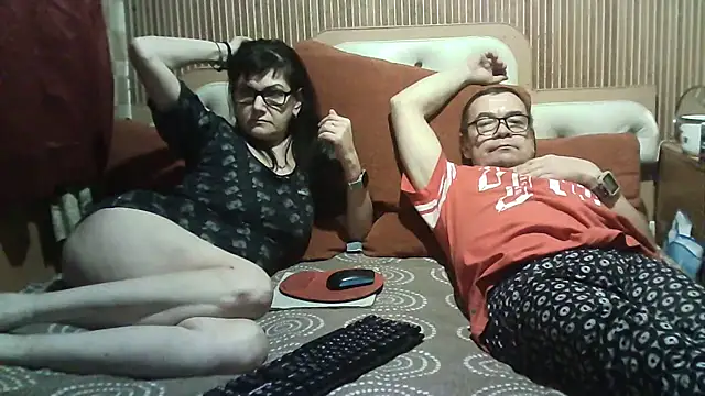 Snapshot of AlanaLaDream chatting on 09/30/25, 05:41 AlanaLaDream online show from 09/30/25, 05:41