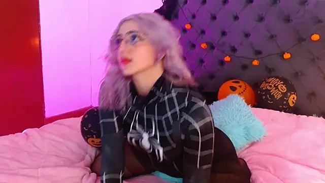 Thea Aphros  online show from 10/30/25, 12:42