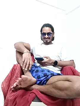 Snapshot of Samser0403 chatting on 12/04/25, 06:18 Samser0403 online show from 12/04/25, 06:18