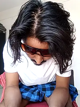 Snapshot of Samser0403 chatting on 02/11/26, 09:31 Samser0403 online show from 02/11/26, 09:31