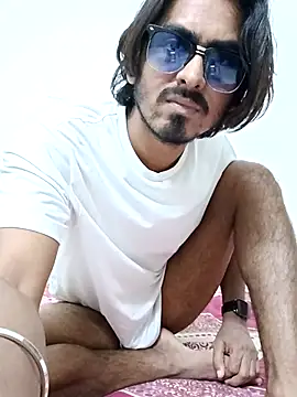 Snapshot of Samser0403 chatting on 11/28/25, 06:30 Samser0403 online show from 11/28/25, 06:30