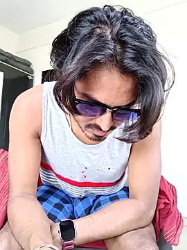 Snapshot of Samser0403 chatting on 10/19/25, 06:38 Samser0403 online show from 10/19/25, 06:38