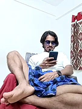 Snapshot of Samser0403 chatting on 10/29/25, 06:29 Samser0403 online show from 10/29/25, 06:29