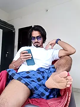 Snapshot of Samser0403 chatting on 11/01/25, 10:31 Samser0403 online show from 11/01/25, 10:31