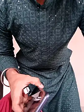 Snapshot of Samser0403 chatting on 10/21/25, 04:56 Samser0403 online show from 10/21/25, 04:56