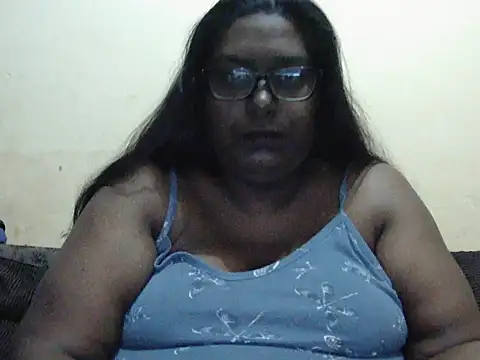 Snapshot of Sexy_Tigress26 chatting on 10/15/25, 09:56 Sexy Tigress26 online show from 10/15/25, 09:56