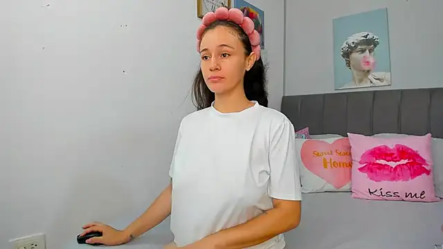 naughtyloverss online show from 05/12/26, 02:12