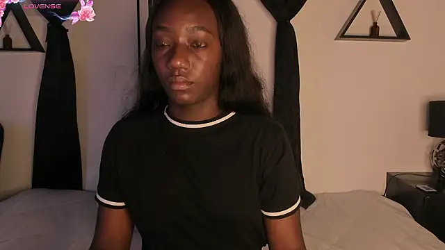 Khenta Michells online show from 02/17/26, 10:23