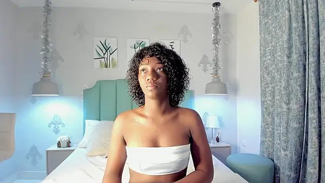Khenta Michells online show from 03/19/25, 10:44