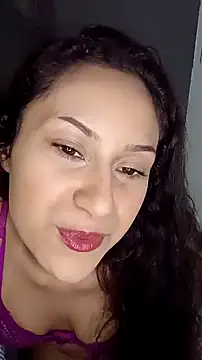 Snapshot of yummi__priv chatting on 01/21/25, 04:21 yummi priv online show from 01/21/25, 04:21