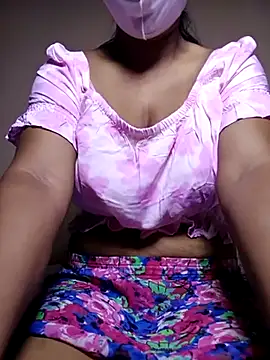 Snapshot of Anushka23 chatting on 03/08/25, 05:22 Anushka23 online show from 03/08/25, 05:22