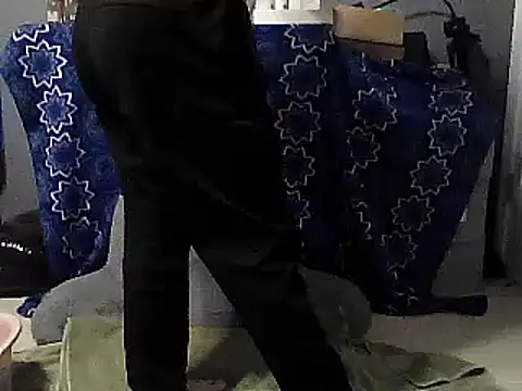 Snapshot of MsPink_Flamingtoes544 chatting on 03/22/25, 11:53 MsPink Flamingtoes544 online show from 03/22/25, 11:53