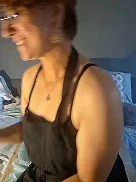 Snapshot of MsPink_Flamingtoes544 chatting on 10/01/25, 01:37 MsPink Flamingtoes544 online show from 10/01/25, 01:37