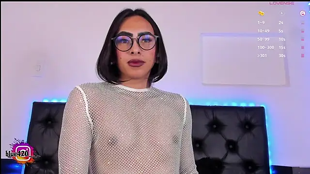 Skyler  blue4 online show from 02/03/25, 01:19