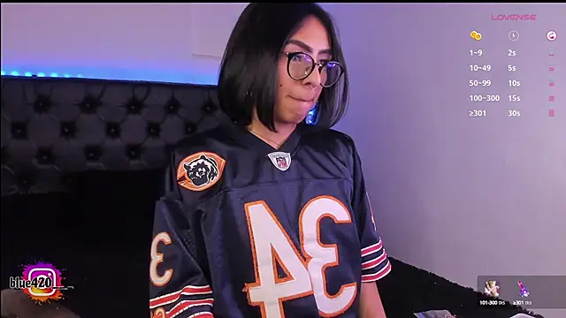 Skyler  blue4 online show from 02/19/25, 04:12