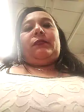 Snapshot of sara_pineros chatting on 02/08/25, 11:34 sara pineros online show from 02/08/25, 11:34