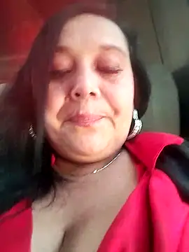 Snapshot of sara_pineros chatting on 09/17/25, 09:06 sara pineros online show from 09/17/25, 09:06