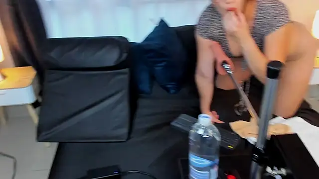 divine sin online show from 10/16/25, 07:44