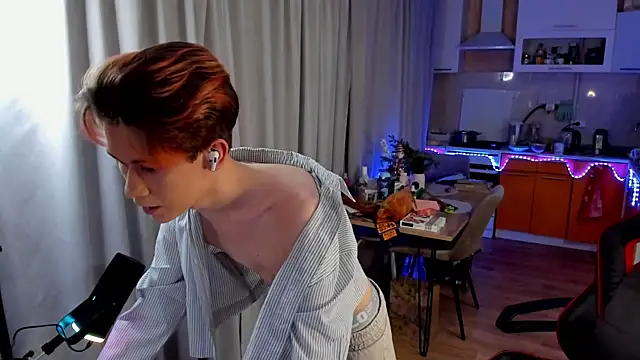 AndrewwCarter2 online show from 01/24/25, 05:53