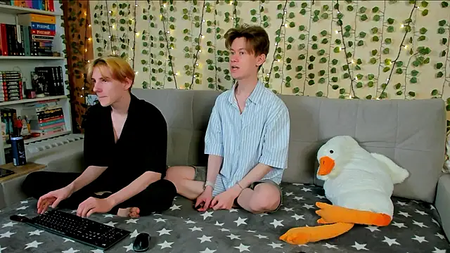 AndrewwCarter2 online show from 03/05/26, 08:38