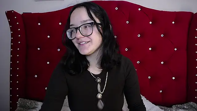 Snapshot of charlotte1-ls chatting on 02/06/25, 12:33 charlotte1-ls online show from 02/06/25, 12:33