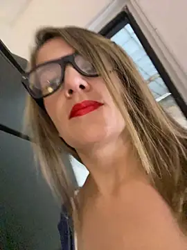 gwen ashly online show from 04/07/26, 08:54