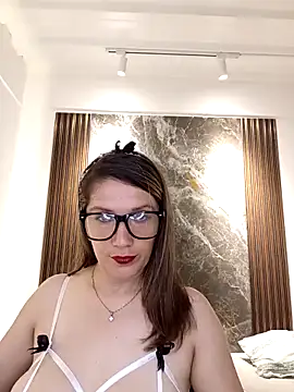 Snapshot of gwen_ashly chatting on 10/10/25, 07:58 gwen ashly online show from 10/10/25, 07:58
