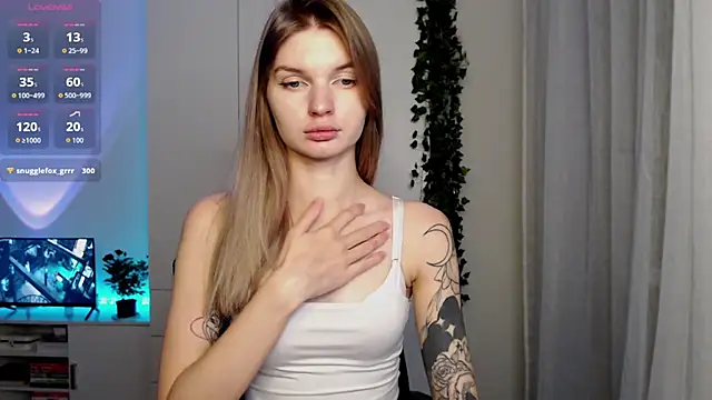 Snapshot of lounahyan chatting on 10/06/25, 07:03 lounahyan online show from 10/06/25, 07:03