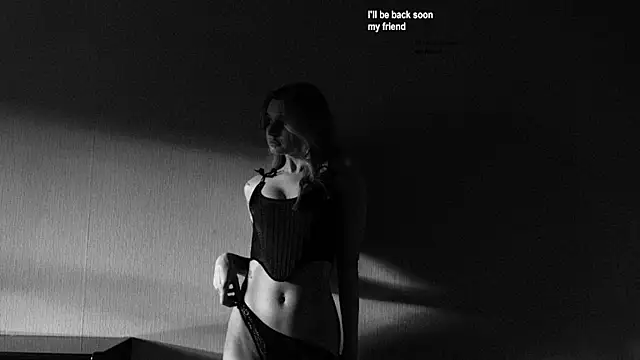 Snapshot of lounahyan chatting on 09/26/25, 03:52 lounahyan online show from 09/26/25, 03:52