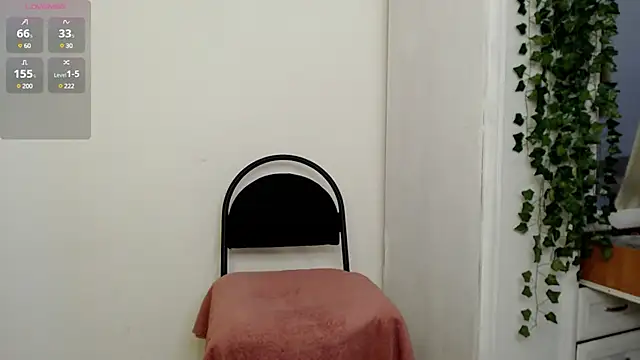 Snapshot of lounahyan chatting on 01/14/25, 08:31 lounahyan online show from 01/14/25, 08:31