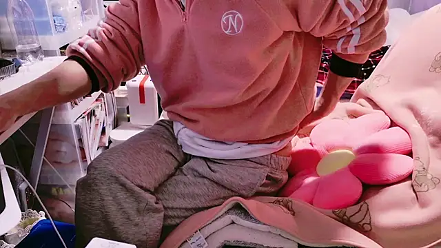 Im IVE LOVE online show from 12/12/24, 02:11