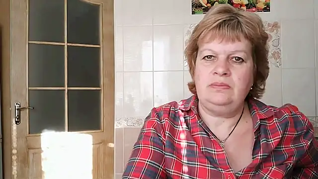 Snapshot of Ettie_Tonia chatting on 03/20/25, 01:37 Ettie Tonia online show from 03/20/25, 01:37