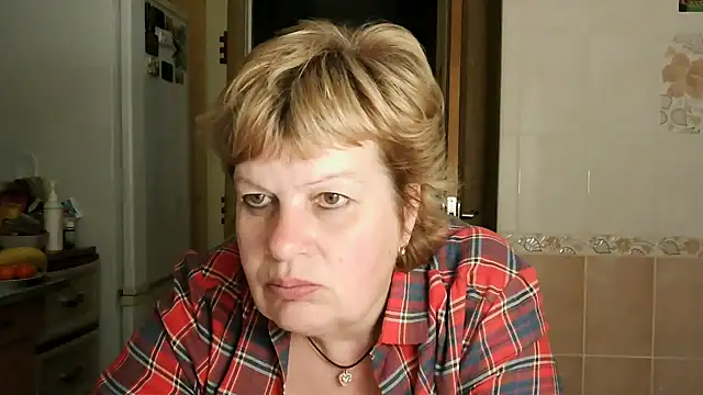 Snapshot of Ettie_Tonia chatting on 03/15/25, 05:04 Ettie Tonia online show from 03/15/25, 05:04