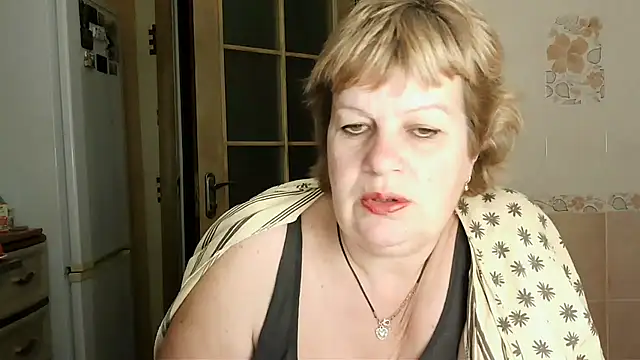 Snapshot of Ettie_Tonia chatting on 01/26/25, 02:08 Ettie Tonia online show from 01/26/25, 02:08