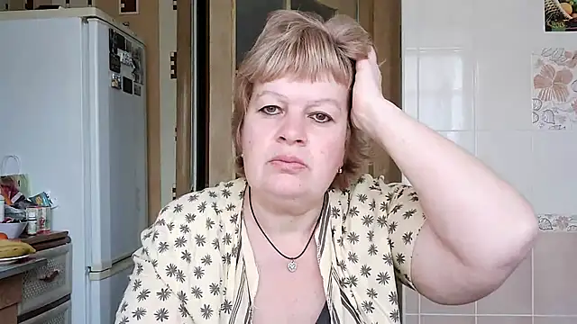 Snapshot of Ettie_Tonia chatting on 03/08/25, 10:11 Ettie Tonia online show from 03/08/25, 10:11