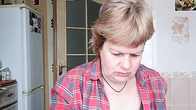Snapshot of Ettie_Tonia chatting on 03/19/25, 09:28 Ettie Tonia online show from 03/19/25, 09:28