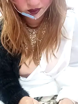 Snapshot of Dr_Kamsutra chatting on 12/22/25, 04:40 Dr Kamsutra online show from 12/22/25, 04:40