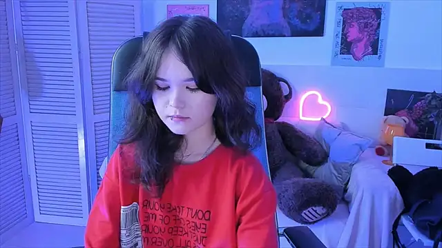 Elainebeness online show from 09/10/25, 07:35