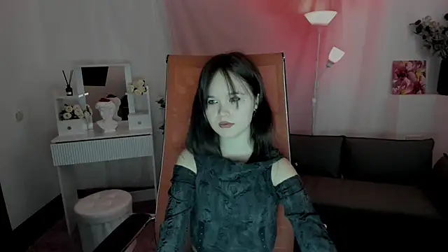 Elainebeness online show from 04/15/26, 01:11