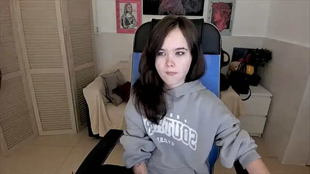 Elainebeness online show from 09/30/25, 08:15