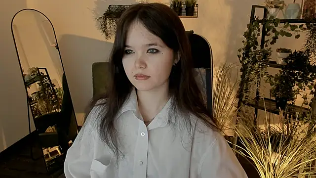 Snapshot of Elainebeness chatting on 04/19/26, 10:56 Elainebeness online show from 04/19/26, 10:56