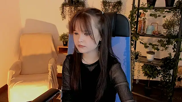 Elainebeness online show from 02/15/26, 04:17