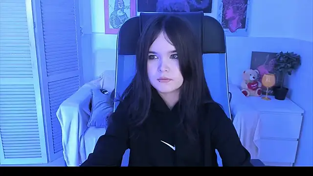 Elainebeness online show from 11/01/25, 07:52