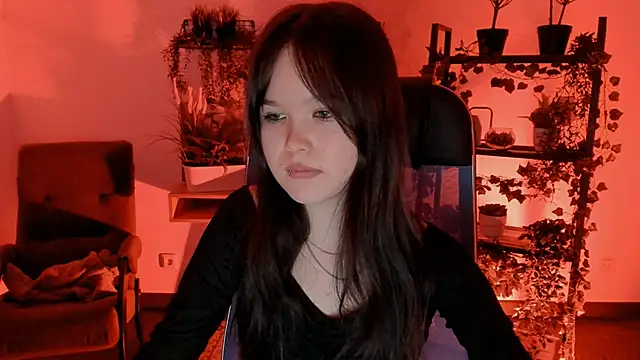 Elainebeness online show from 03/10/26, 07:29