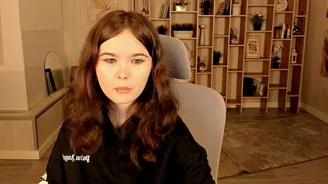 Elainebeness online show from 09/17/25, 07:38