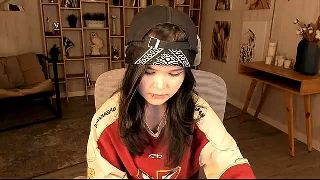 Elainebeness online show from 10/08/25, 07:36